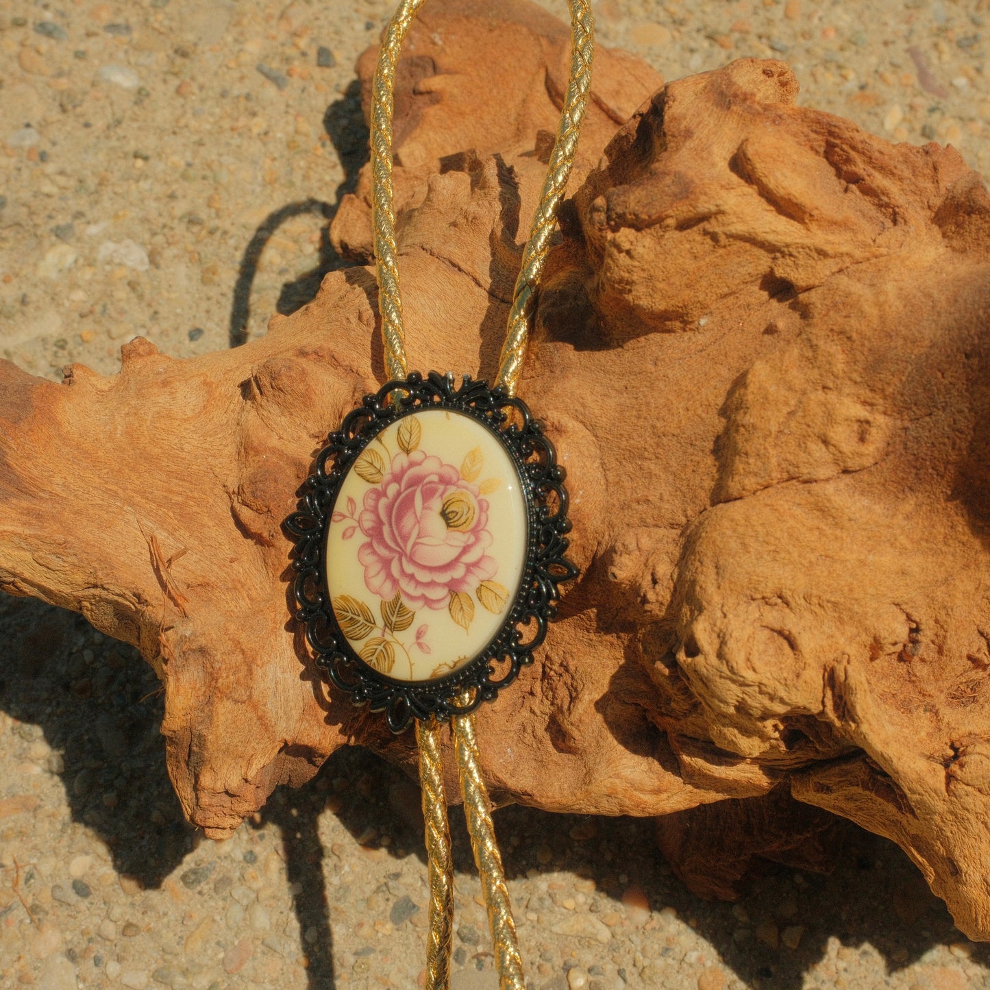 275 Vintage Flowers Cabochon Bolo Tie - “Lonely Gold”